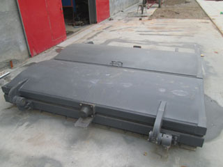 �������T